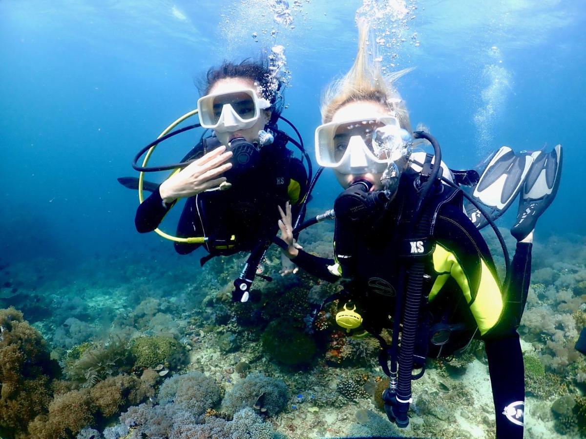 Hotel Pamanilao And Padoy'S Dive Camp Batangas Exterior foto